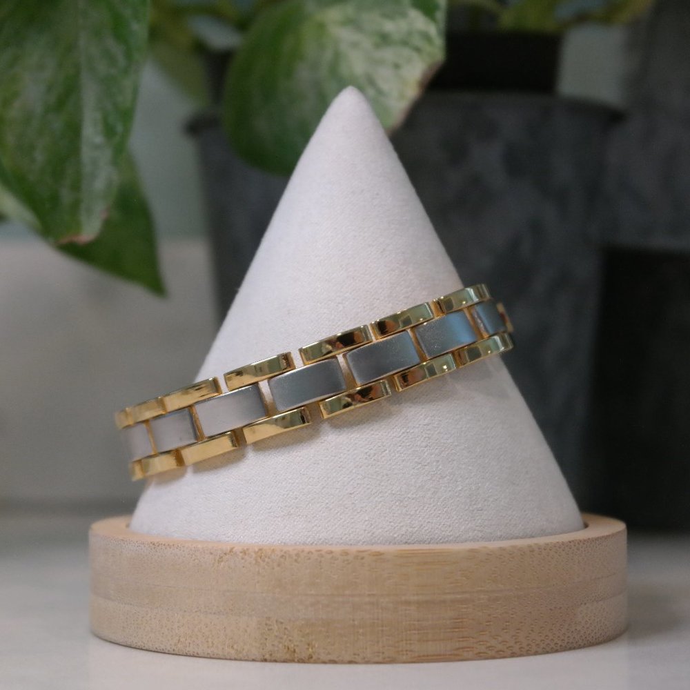 Magnetic Therapy Platinum Gold and Silver Plated Link Bracelets
